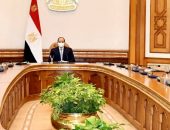 الرئيس المصري عبدالفتاح السيسي يؤكد أن حجم المشاريع القومية العملاقة الجاري تنفيذها في مصر أصبح يمثل فرصة كبيرة وسوقاً واعداً لاستقبال كبرى الشركات الأجنبية للاستثمار في مختلف المجالات التنموية،